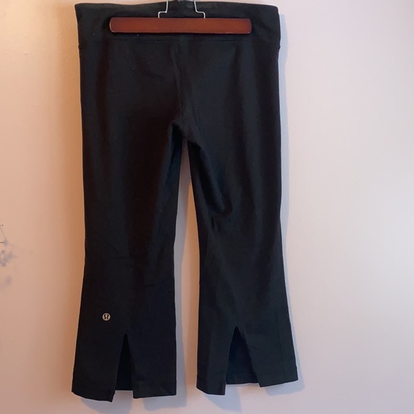 Lululemon Gather and Crow Crop size 6 - Picture 3 of 5
